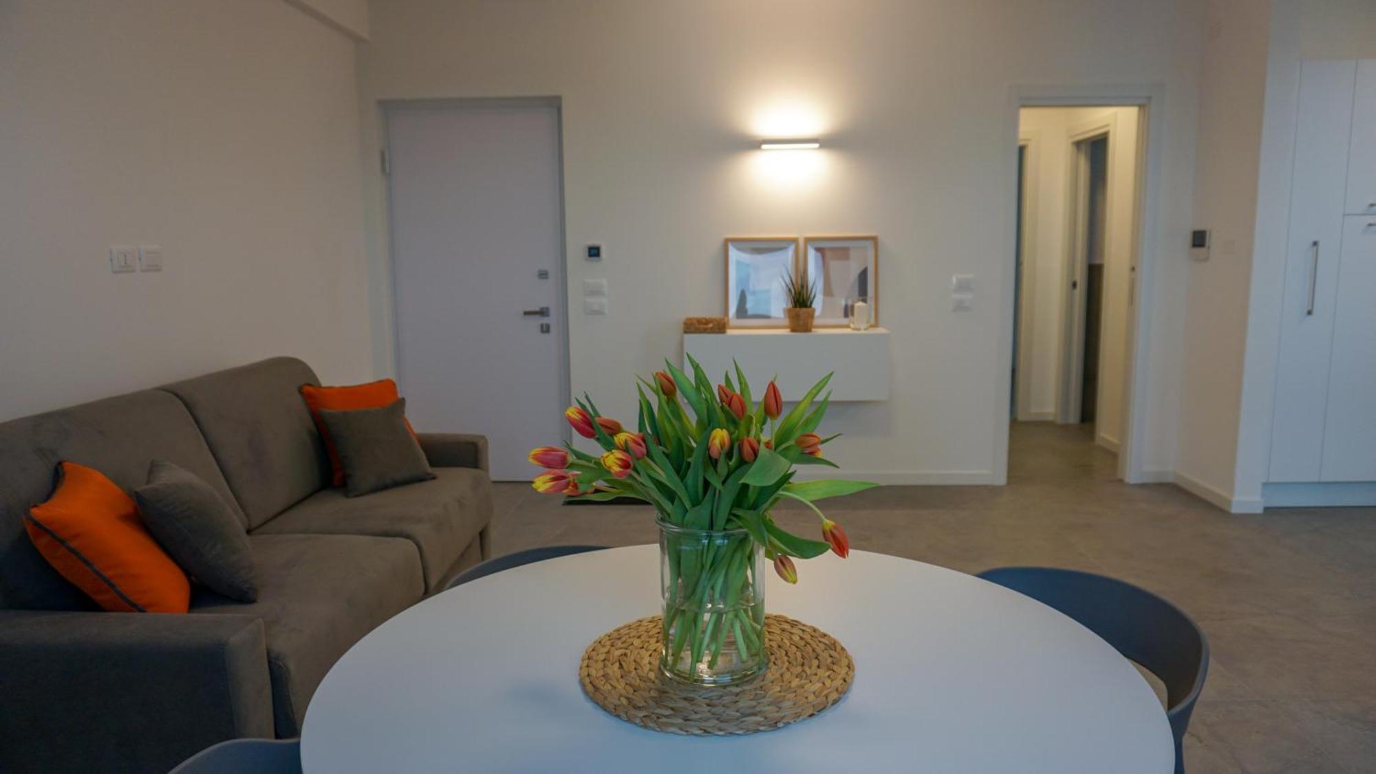 Sirmio Apartments - Darsena Stay سيرمِيوني المظهر الخارجي الصورة